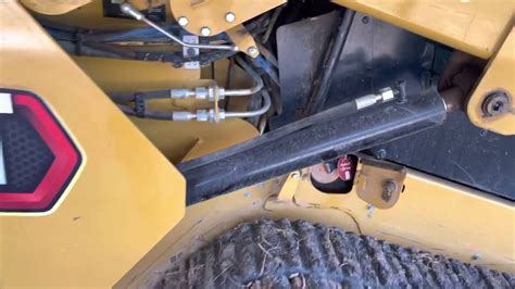 Open the engine compartment door and look at the <b>hydraulic</b> <b>fluid</b> tank. . Cat 259d3 hydraulic fluid level check